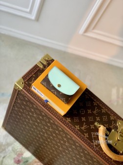LV M82582 Rosalie 零钱包 Monogram & Monogram Reverse 帆布