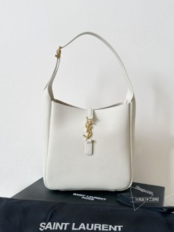 YSL hobo bag腋下包小号 白金款 – 慵懒风格优雅设计