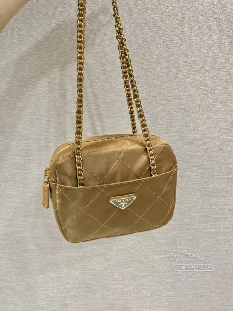 Prada普拉达 1BD632 中古链条菱格斜跨包 纯手工尼龙 尺寸