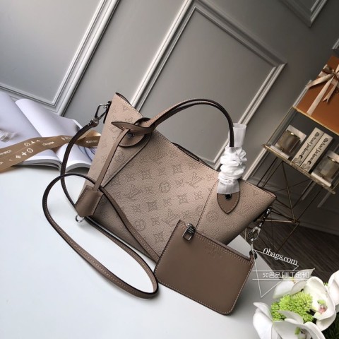 LV HINA 小号手袋 M54353 | 双重设计 | 高仿材质