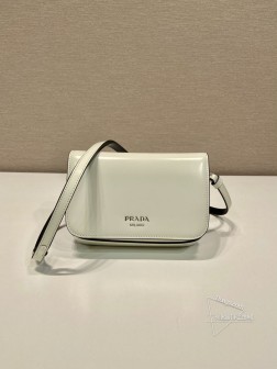 Prada 2VD061 2023秋冬 亮面皮革颈挂时尚饰品 复刻