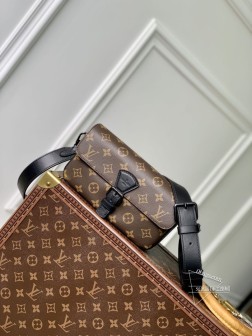 LV M83567 MONTSOURIS迷你手袋 老花款 尺寸1994年设计