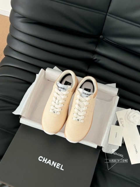 Chanel 25C经典运动鞋上新色！更多配色可以带图问！鞋面采用进口牛皮拼接丝绸面料！认准我家实拍 431