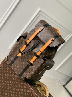 LV M46686 Christopher 双肩包  Monogram 帆布 黄皮 制造