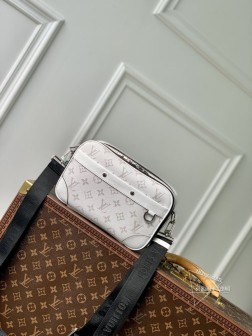 LV M31069 白花 Alpha 邮差包 Monogram 帆布 Taga Dgx 牛皮革