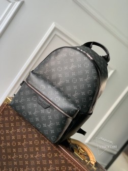 LV M22558 Discovery 小号双肩包 Monogram Eclipse 帆布