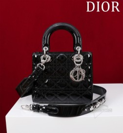 迪奥 M77018-Lady戴妃四格-漆皮 Size 20168cm