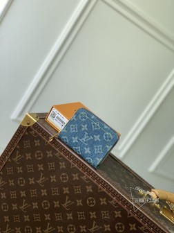 LV M82957 Zippy零钱包 Monogram提花 牛仔布 小牛皮饰边