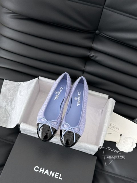 Chanel 新色芭蕾舞鞋原版11复刻 经典中的经典 无论搭配裤装还是裙装都是完美 小圆头的设计很 1469