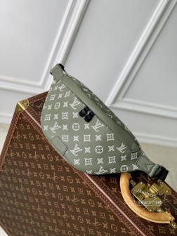 LV M12508 Discovery 腰包 Monogram Shadow 压纹牛皮革