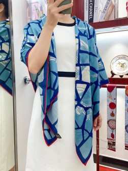 专柜同步 买了都说好看推荐 顶级工艺超值 爱马仕专柜爆款 羊绒方巾 立体呈现图案纹路实物档次极高 特殊工艺高端研发惊艳问世 特殊尖端工艺处理 受到白富美的喜欢 无论是品质 款式 价格都令大牌控的她们尖叫 超高性价比 绝对值得入手 70%山羊绒+30%真丝，尺寸：cmcm