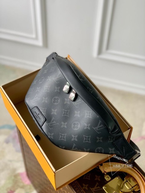 LV M46035 Discovery 腰包 Monogram Eclipse 帆布 休闲时尚