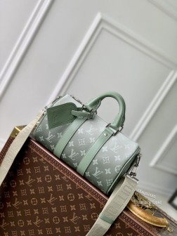 LV M11591 Keepall Bandoulière 手袋 Monogram Gradient 涂层帆布