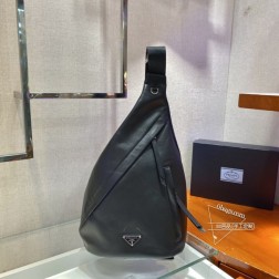 Prada普拉达 2VZ092 男士胸包 全皮 2021秋冬 柔软小牛皮革 尺寸