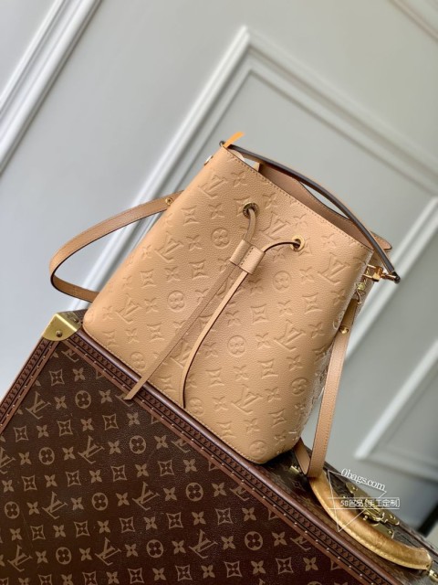 LV M45256 NéoNoé水桶包 Monogram Empreinte压纹皮革