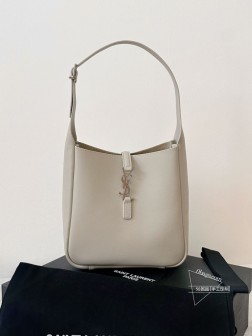 YSL 腋下包 Hobo Bag 海盐色（银扣）