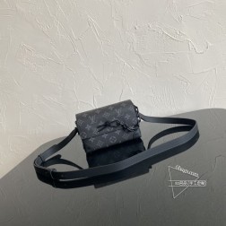 Louis Vuitton 81783 L V Steamer Mini 盒子包,轻便实用