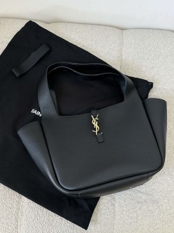 YSL Bea 鹿皮 Hobo Tote 大托特，实用美观，曲伸两用