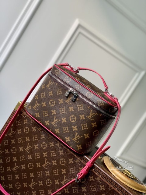 LV M42265玫红Nice化妆包，顶级复刻，优雅盥洗包