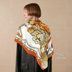 羊绒新款 买了都说好看 推荐 爱马仕双面同色羊绒方巾【甜蜜的鞍具双面同色】，顶级工艺超值 爱马仕专柜爆款 立体呈现图案纹路实物档次极高 特殊工艺高端研发惊艳问世 特殊尖端工艺处理 受到白富美的喜欢 无论是品质 款式 价格都令大牌控的她们尖叫 超高性价比 绝对值得入手 尺寸：cmcm，70%羊绒+30%真丝