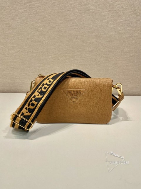 Prada普拉达 1BH194 三层包 单肩带 鹿皮纹牛皮 织物长肩带 代购