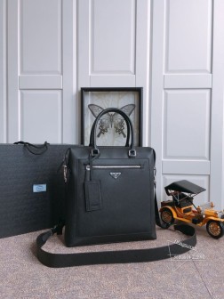 Prada普拉达 2VG046 男包 Saffiano皮革 顶级原单货 图片