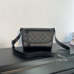 Louis Vuitton 12681 驴家pulse 黑武士邮差 大号 黑色材质