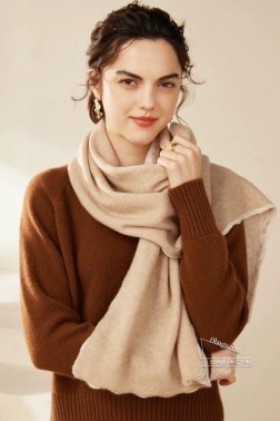  皮雅娜【LP蕾丝针织双面长巾】LP羊绒世家，羊绒界的新贵，只做最好的皮雅娜自己可以去看看哦，他家的价格估计会让你却步，太贵了，简直是贵族的价格。此款双层双用针织羊绒，具有超高羊绒品质才会被此品牌青睐这种羊绒精品围巾是市场上及其少见的，真是超级高端货只有这种大品牌才会拥有时尚装饰，环绕颈间大方得体。简单而不简陋，清淡而不失装饰，材质：%最顶端野山羊绒