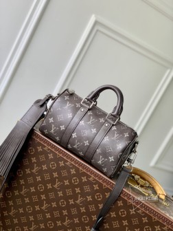 LV M11595 Keepall Bandoulière 25 手袋 Brushed Monogram 牛皮革 褪色 M 复刻