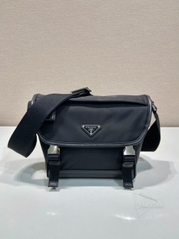 Prada 2VD066 小号邮差包 Re-Nylon再生尼龙撞色小牛皮 图片