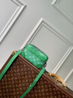 LV M30997 Nano Alpha 手袋 Monogram Shadow 皮革 绿色
