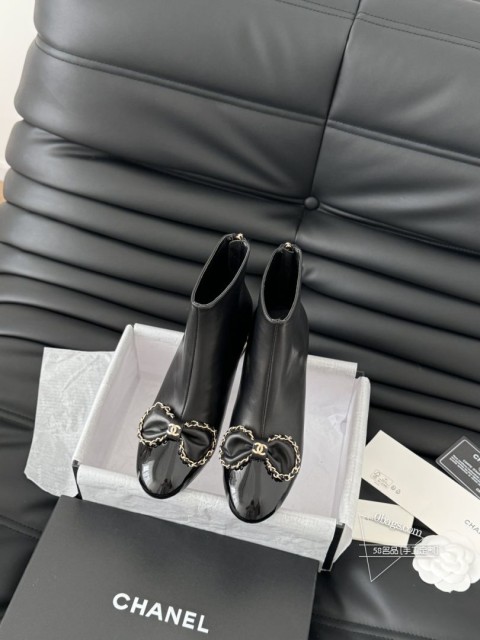 Chanel 小香24A新品蝴蝶结链条系列原版11复刻 经典中的经典无论搭配裤装还是裙装都是完美小圆 1434