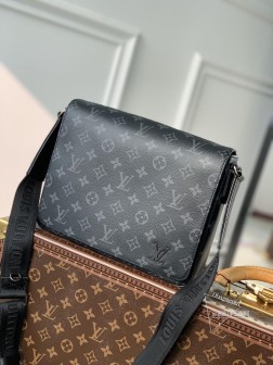 LV M46255 District 小号邮差包 Monogram Eclipse 帆布