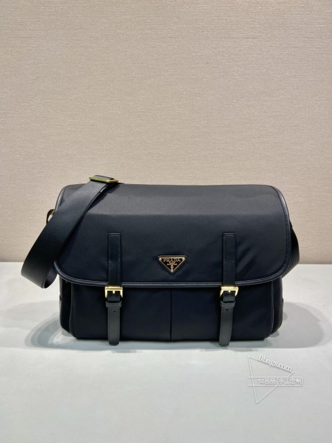 Prada普拉达 1BD369 邮差包 尼龙/小牛皮 织物肩带 尺寸