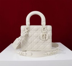 迪奥 M77018-Lady戴妃四格-磨砂皮 Size 20168cm