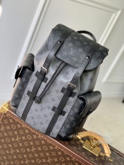 LV M46331 Christopher 小号双肩包 Monogram Eclipse Reverse 帆布皮革