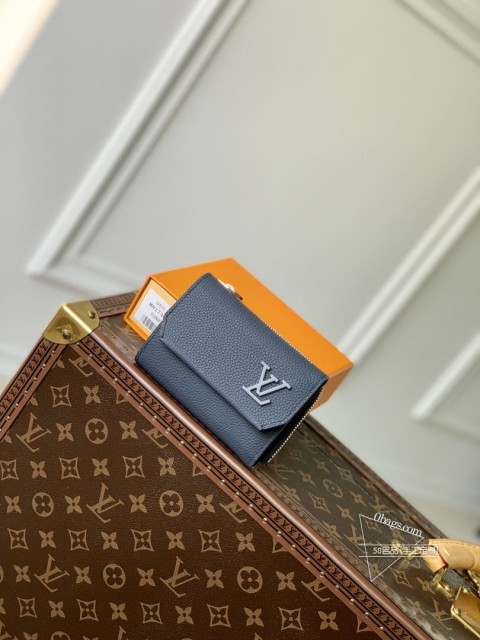 LV M81740 Aerogram Portefeuille Pilot 深蓝色 旅行钱包