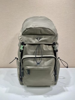 Prada普拉达 2VZ090 新款登山背包 Re-Nylon再生尼龙 Saffian材质 复刻
