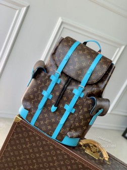 LV M12729 Christopher 中号双肩包 Monogram Macas 材质