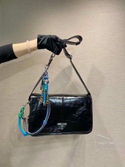 Prada普拉达 2TT222 男士挂饰公仔 纯手工编织 复刻