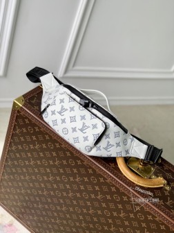 LV M25227 白花Rush 腰包 Monogram Shadow 牛皮革 顶级A货