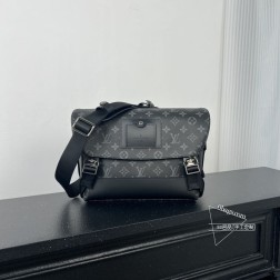 Louis Vuitton 44329 40511 Voyager 男款邮差包 A货材质