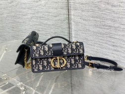 迪奥 Dior montaigne miss蒙田迷你自带法式复古感的老花蒙田迷你爆款Size;20×10×4cm