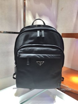 Prada普拉达 2VZ048 双肩背包 Saffiano皮革饰边 尺寸