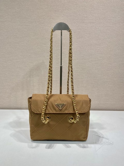Prada 1BD620 中古翻盖款链条流浪包 纯手工尼龙 价格
