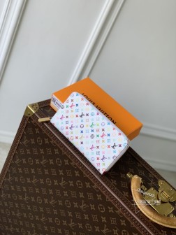 LV M13992 Zippy Ld拉链钱包 白彩单拉链 钱包 Monogram印花 33种尺寸