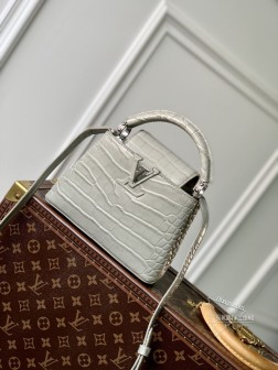 LV M48865 灰色迷你Capucines 手袋 小牛皮 金属饰件