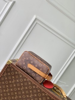 LV M11765 Locker Dopp Kit 盥洗袋 Pharrell Wil 尺寸