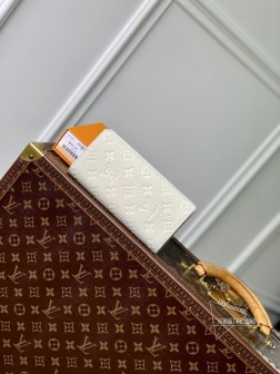 LV M69038 Brazza 钱夹 | Taurillon 皮革 | 米白色 | 顶级复刻