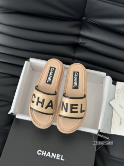 Chanel 25K新款字母拖鞋羊皮鞋面 内里羊皮 原版大底Size35-39 其他码数定做 124